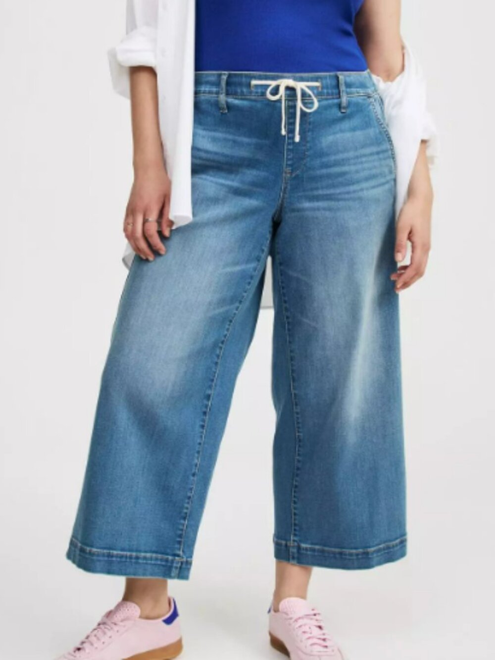 Torrid Weekend Drawstring Wide Leg Crop Jeans in Medium Wash | Size 1 (XL)